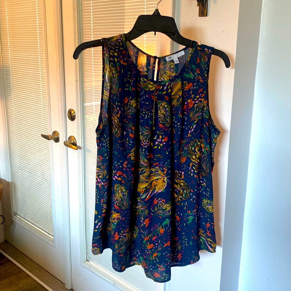 Sleeveless print top